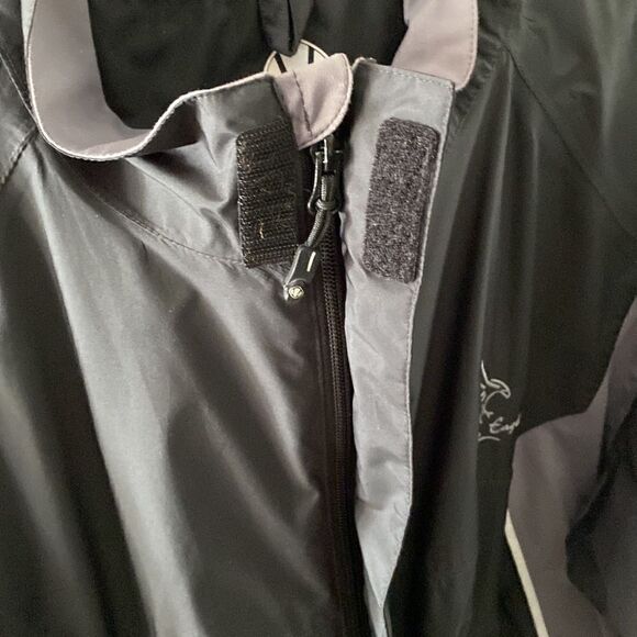 Sunice Typhoon Golf Jacket - Picture 5 of 9